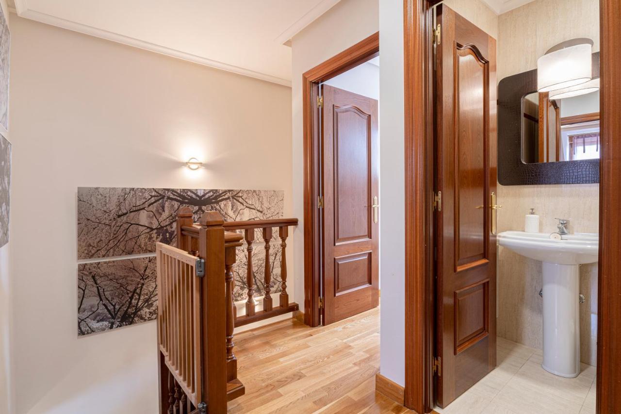 De La Guardia Suite Rosal Oviedo Exterior photo