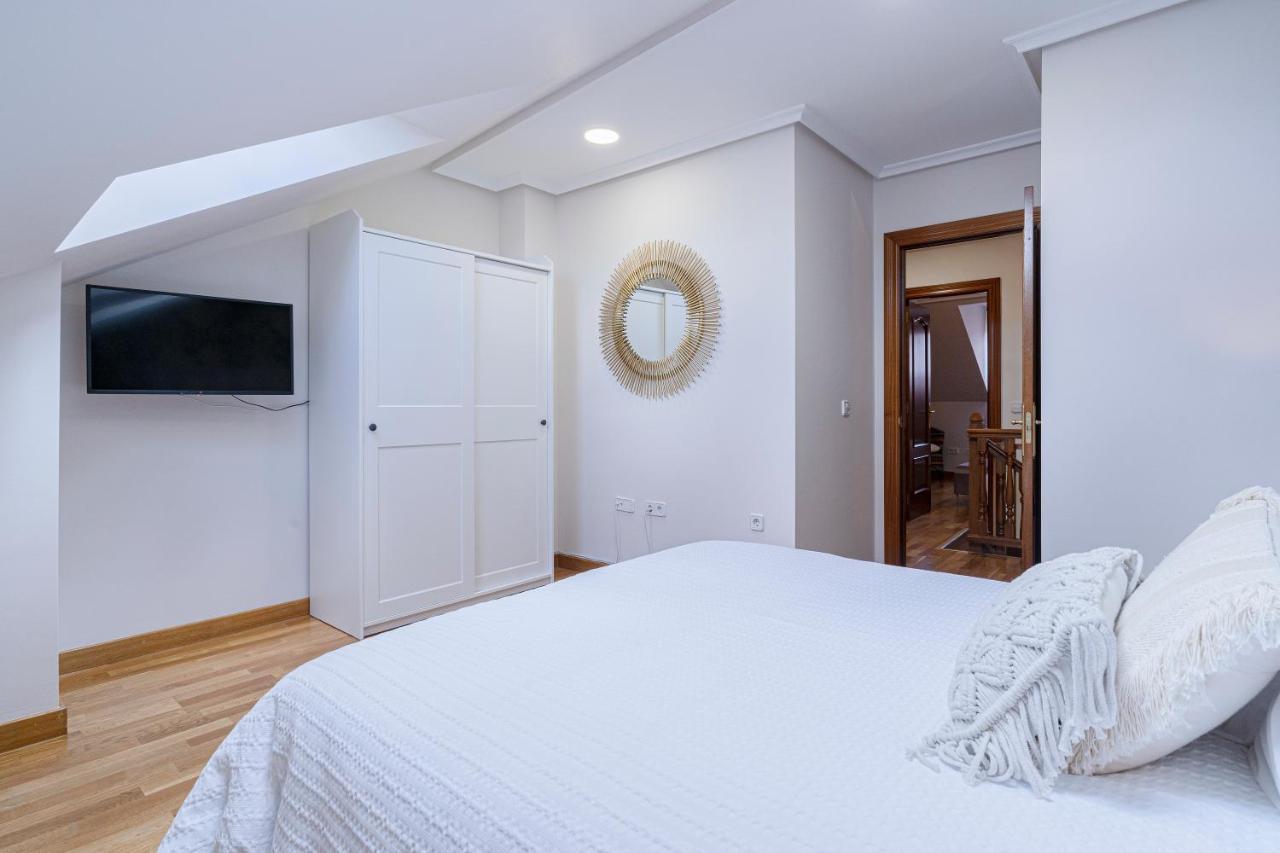 De La Guardia Suite Rosal Oviedo Exterior photo