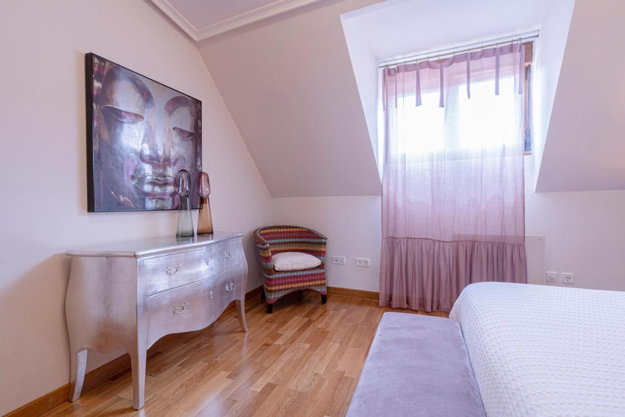 De La Guardia Suite Rosal Oviedo Exterior photo